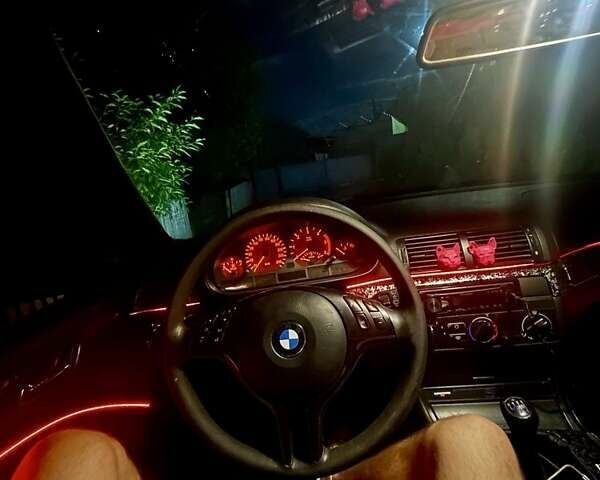 Серый БМВ 3 Серия, объемом двигателя 2 л и пробегом 242 тыс. км за 3300 $, фото 3 на Automoto.ua