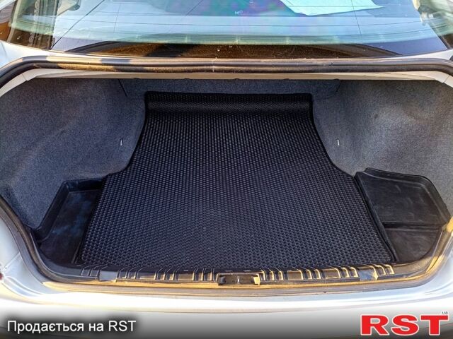 Серый БМВ 3 Серия, объемом двигателя 2 л и пробегом 335 тыс. км за 3500 $, фото 12 на Automoto.ua