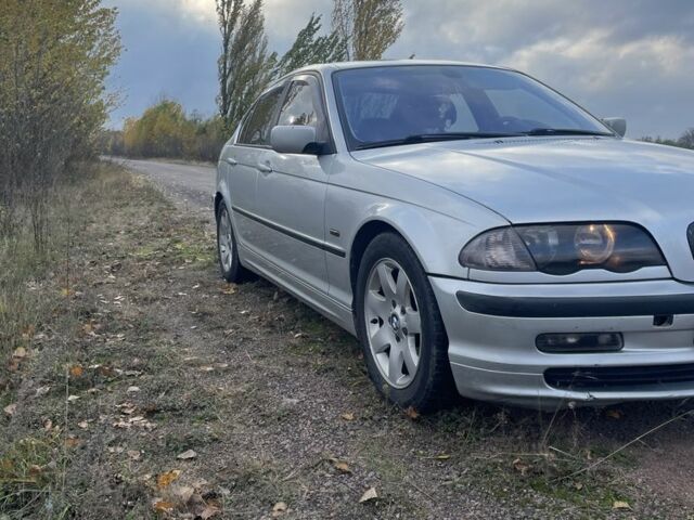 Серый БМВ 3 Серия, объемом двигателя 2 л и пробегом 350 тыс. км за 4200 $, фото 1 на Automoto.ua