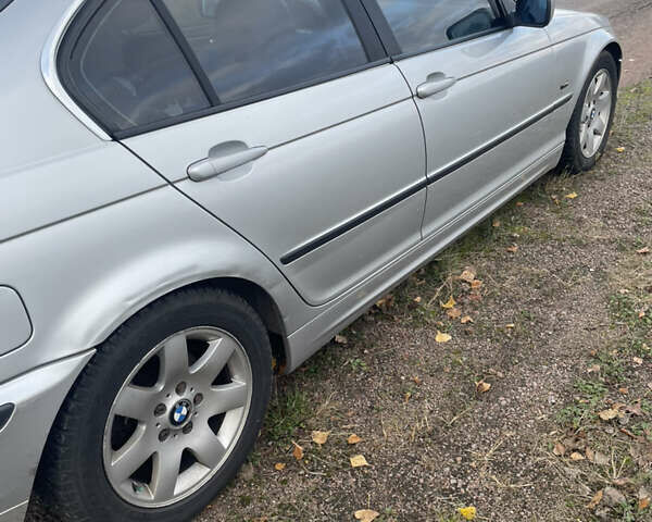 Серый БМВ 3 Серия, объемом двигателя 1.99 л и пробегом 350 тыс. км за 4200 $, фото 4 на Automoto.ua