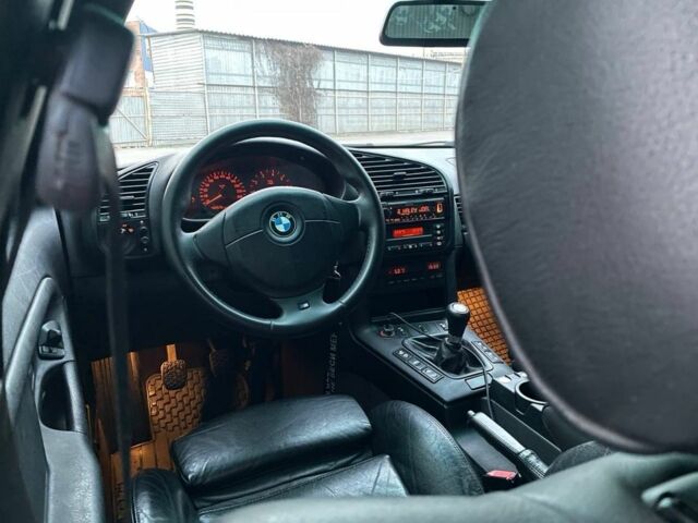 Серый БМВ 3 Серия, объемом двигателя 2.8 л и пробегом 250 тыс. км за 6000 $, фото 1 на Automoto.ua