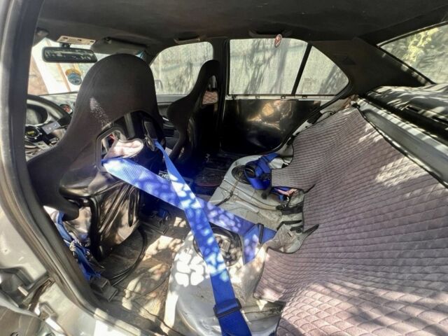 Серый БМВ 3 Серия, объемом двигателя 4 л и пробегом 10 тыс. км за 10000 $, фото 3 на Automoto.ua