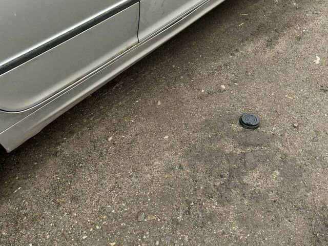 Серый БМВ 3 Серия, объемом двигателя 1.9 л и пробегом 250 тыс. км за 2900 $, фото 4 на Automoto.ua