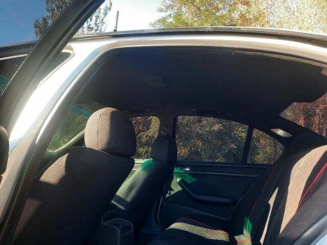 Серый БМВ 3 Серия, объемом двигателя 2 л и пробегом 357 тыс. км за 4290 $, фото 6 на Automoto.ua