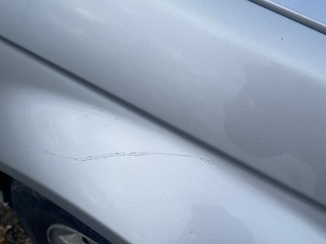 Серый БМВ 3 Серия, объемом двигателя 2 л и пробегом 350 тыс. км за 4200 $, фото 8 на Automoto.ua