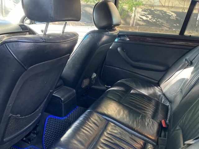 Сірий БМВ 3 Серія, об'ємом двигуна 2.8 л та пробігом 300 тис. км за 3900 $, фото 6 на Automoto.ua