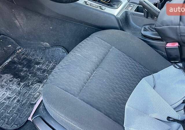 Серый БМВ 3 Серия, объемом двигателя 2 л и пробегом 233 тыс. км за 2700 $, фото 4 на Automoto.ua