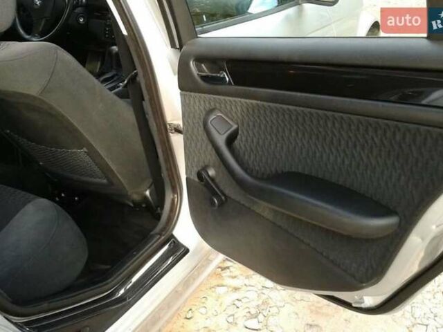 Серый БМВ 3 Серия, объемом двигателя 1.99 л и пробегом 324 тыс. км за 2900 $, фото 7 на Automoto.ua