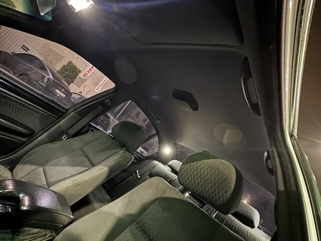 Серый БМВ 3 Серия, объемом двигателя 2.8 л и пробегом 222 тыс. км за 4700 $, фото 9 на Automoto.ua