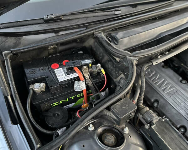 Сірий БМВ 3 Серія, об'ємом двигуна 1.9 л та пробігом 330 тис. км за 3899 $, фото 18 на Automoto.ua