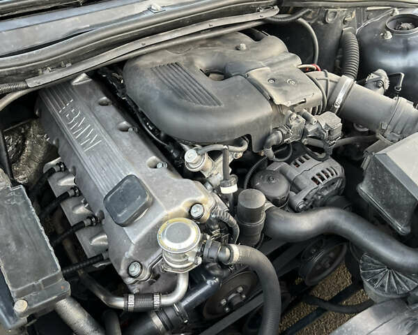 Сірий БМВ 3 Серія, об'ємом двигуна 1.9 л та пробігом 330 тис. км за 3899 $, фото 16 на Automoto.ua