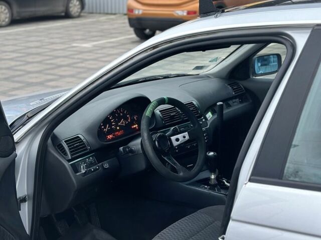 Сірий БМВ 3 Серія, об'ємом двигуна 2.5 л та пробігом 200 тис. км за 4599 $, фото 5 на Automoto.ua