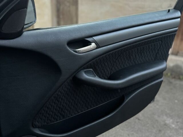 Серый БМВ 3 Серия, объемом двигателя 1.9 л и пробегом 301 тыс. км за 3800 $, фото 6 на Automoto.ua