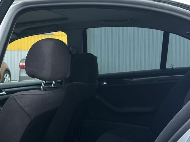 Сірий БМВ 3 Серія, об'ємом двигуна 2.5 л та пробігом 200 тис. км за 4599 $, фото 6 на Automoto.ua