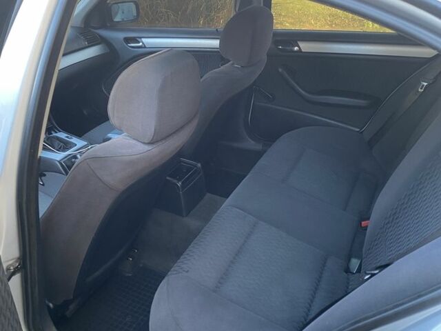 Серый БМВ 3 Серия, объемом двигателя 1.9 л и пробегом 350 тыс. км за 2800 $, фото 7 на Automoto.ua