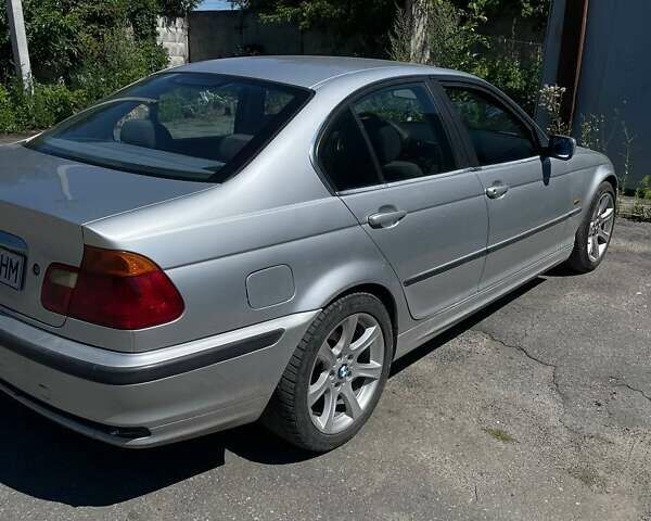 Серый БМВ 3 Серия, объемом двигателя 2 л и пробегом 384 тыс. км за 4100 $, фото 4 на Automoto.ua