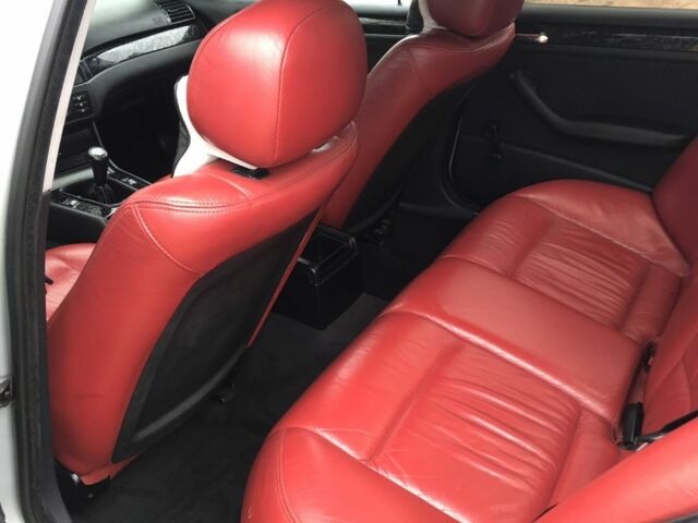 Серый БМВ 3 Серия, объемом двигателя 1.9 л и пробегом 323 тыс. км за 4000 $, фото 10 на Automoto.ua