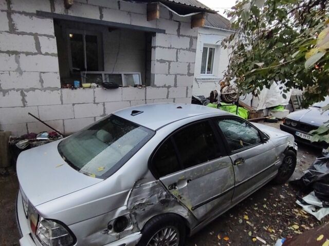 Серый БМВ 3 Серия, объемом двигателя 1.9 л и пробегом 380 тыс. км за 2100 $, фото 5 на Automoto.ua