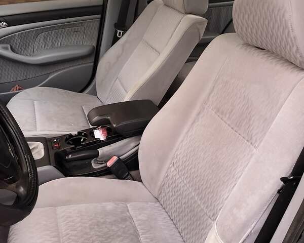 Сірий БМВ 3 Серія, об'ємом двигуна 1.9 л та пробігом 258 тис. км за 4300 $, фото 8 на Automoto.ua