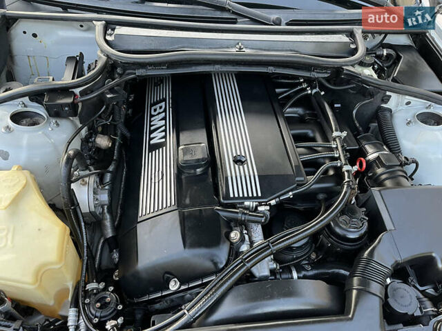 Серый БМВ 3 Серия, объемом двигателя 2.5 л и пробегом 285 тыс. км за 5500 $, фото 7 на Automoto.ua