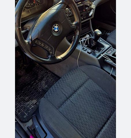 Серый БМВ 3 Серия, объемом двигателя 2 л и пробегом 315 тыс. км за 4000 $, фото 4 на Automoto.ua