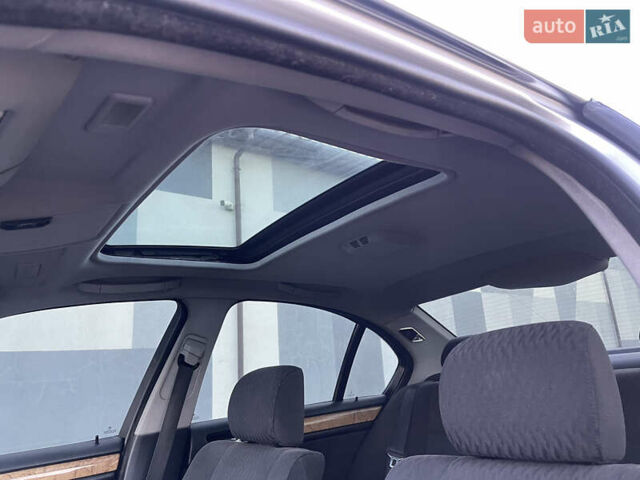 Серый БМВ 3 Серия, объемом двигателя 2.8 л и пробегом 291 тыс. км за 5200 $, фото 22 на Automoto.ua