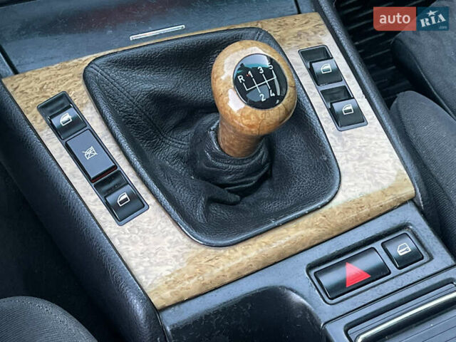 Серый БМВ 3 Серия, объемом двигателя 2.8 л и пробегом 291 тыс. км за 5200 $, фото 29 на Automoto.ua