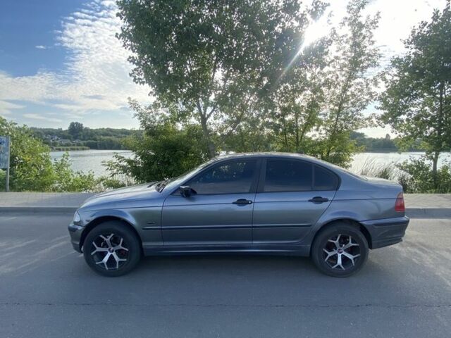 Серый БМВ 3 Серия, объемом двигателя 2 л и пробегом 330 тыс. км за 3300 $, фото 1 на Automoto.ua