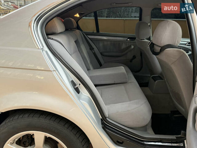 Серый БМВ 3 Серия, объемом двигателя 2 л и пробегом 278 тыс. км за 4000 $, фото 16 на Automoto.ua