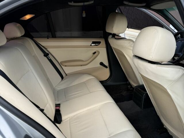 Серый БМВ 3 Серия, объемом двигателя 1.9 л и пробегом 246 тыс. км за 3500 $, фото 7 на Automoto.ua