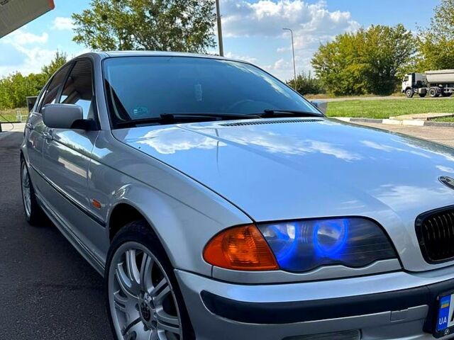 Сірий БМВ 3 Серія, об'ємом двигуна 2 л та пробігом 350 тис. км за 4800 $, фото 4 на Automoto.ua