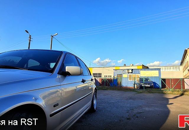 Сірий БМВ 3 Серія, об'ємом двигуна 2 л та пробігом 350 тис. км за 3700 $, фото 7 на Automoto.ua