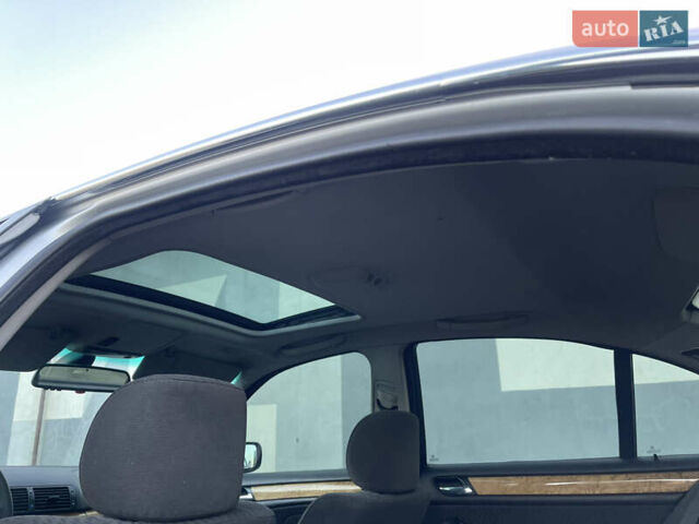 Серый БМВ 3 Серия, объемом двигателя 2.8 л и пробегом 291 тыс. км за 5200 $, фото 23 на Automoto.ua