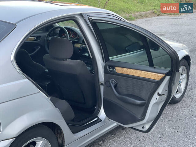 Серый БМВ 3 Серия, объемом двигателя 2.8 л и пробегом 291 тыс. км за 5200 $, фото 17 на Automoto.ua