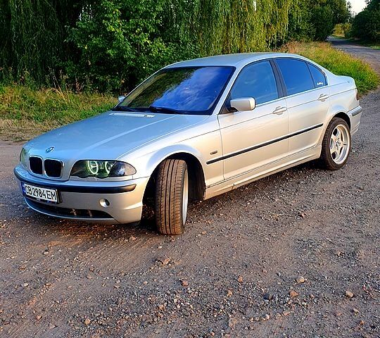 Серый БМВ 3 Серия, объемом двигателя 2 л и пробегом 315 тыс. км за 4000 $, фото 1 на Automoto.ua