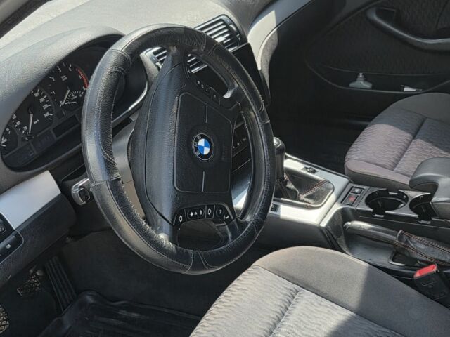 Серый БМВ 3 Серия, объемом двигателя 2 л и пробегом 458 тыс. км за 3500 $, фото 6 на Automoto.ua