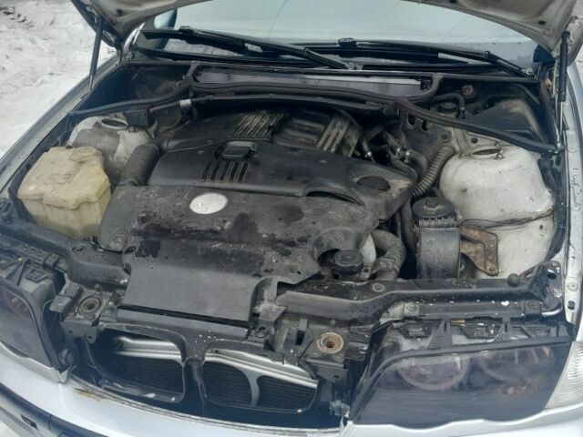 Серый БМВ 3 Серия, объемом двигателя 2 л и пробегом 400 тыс. км за 2750 $, фото 14 на Automoto.ua