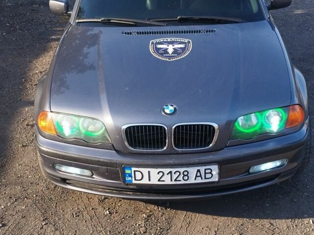 Серый БМВ 3 Серия, объемом двигателя 2 л и пробегом 400 тыс. км за 5500 $, фото 1 на Automoto.ua