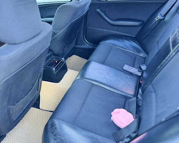 Серый БМВ 3 Серия, объемом двигателя 2.2 л и пробегом 229 тыс. км за 4950 $, фото 15 на Automoto.ua