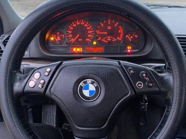 Серый БМВ 3 Серия, объемом двигателя 2 л и пробегом 458 тыс. км за 3800 $, фото 15 на Automoto.ua