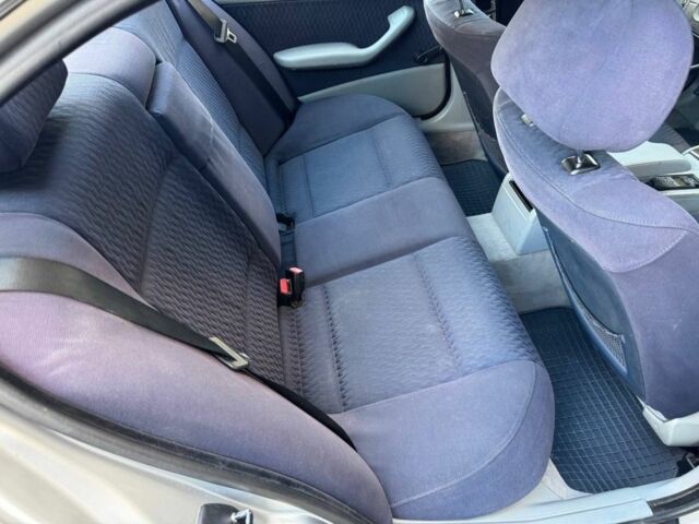 Серый БМВ 3 Серия, объемом двигателя 2 л и пробегом 144 тыс. км за 5800 $, фото 22 на Automoto.ua