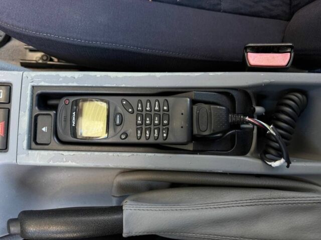 Серый БМВ 3 Серия, объемом двигателя 2 л и пробегом 144 тыс. км за 5800 $, фото 19 на Automoto.ua