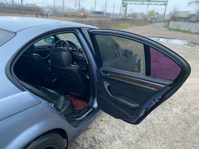 Серый БМВ 3 Серия, объемом двигателя 2 л и пробегом 458 тыс. км за 3800 $, фото 8 на Automoto.ua