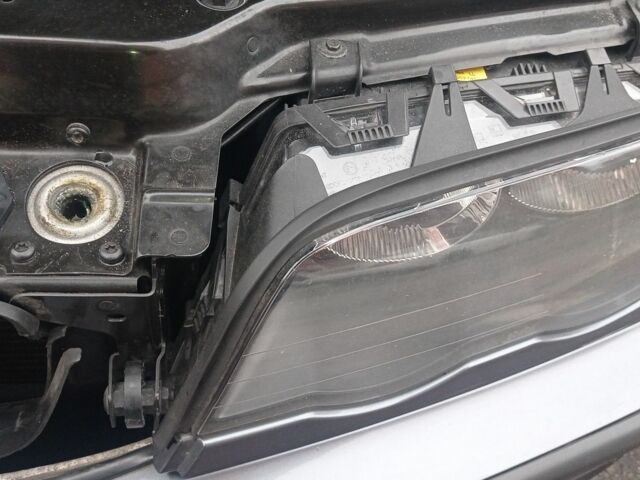 Серый БМВ 3 Серия, объемом двигателя 0.19 л и пробегом 198 тыс. км за 6100 $, фото 9 на Automoto.ua