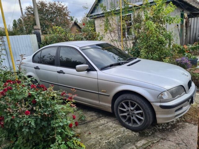 Серый БМВ 3 Серия, объемом двигателя 2 л и пробегом 440 тыс. км за 4300 $, фото 5 на Automoto.ua