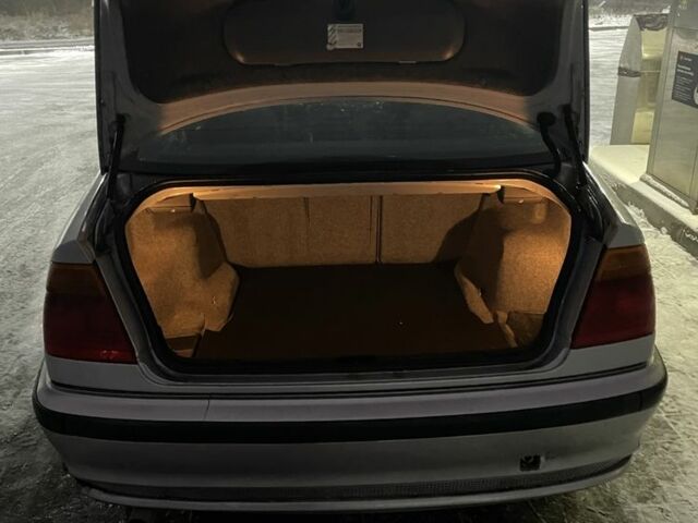 Серый БМВ 3 Серия, объемом двигателя 1.9 л и пробегом 315 тыс. км за 3100 $, фото 6 на Automoto.ua