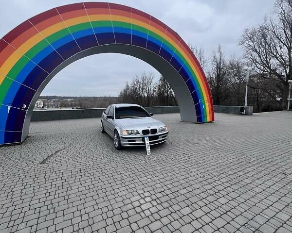 Серый БМВ 3 Серия, объемом двигателя 2 л и пробегом 317 тыс. км за 5000 $, фото 2 на Automoto.ua