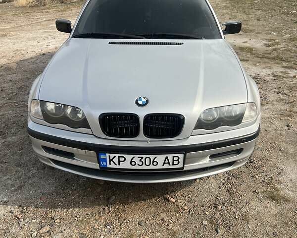 Серый БМВ 3 Серия, объемом двигателя 2 л и пробегом 317 тыс. км за 5000 $, фото 5 на Automoto.ua