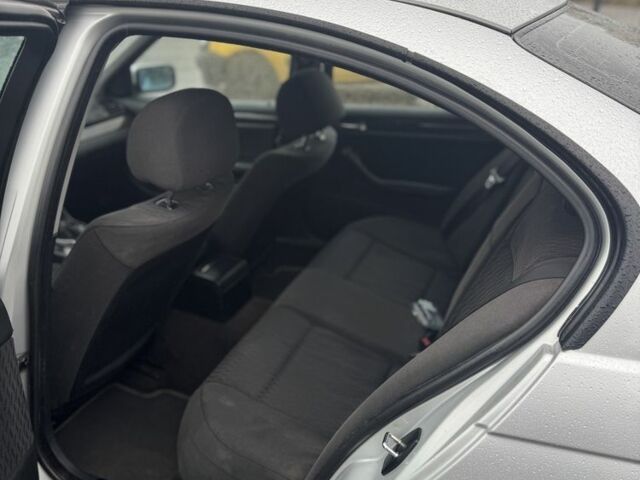 Серый БМВ 3 Серия, объемом двигателя 2 л и пробегом 330 тыс. км за 3800 $, фото 4 на Automoto.ua