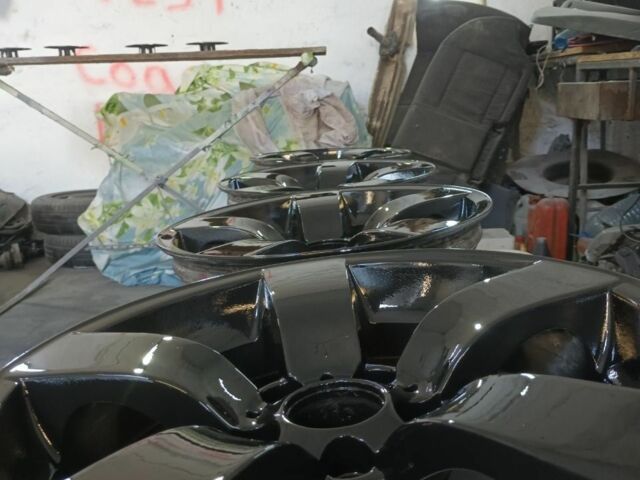 Серый БМВ 3 Серия, объемом двигателя 2 л и пробегом 234 тыс. км за 3400 $, фото 7 на Automoto.ua